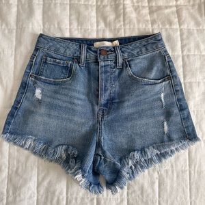 Francesca’s denim shorts size 25